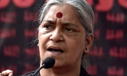 രഞ്ജിത്തിനെ ചലച്ചിത്ര അക്കാദമി സ്ഥാനത്ത് നിന്നും മാറ്റണം ; ലൈംഗികാരോപണം അന്വേഷിക്കണമെന്ന് ആനിരാജ