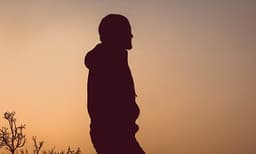 
ഷിഫ്റ്റ് രാവിലെ ആറ് മണിക്ക്: 1.30 ന് മേലുദ്യോഗസ്ഥന്റെ നിര്‍ദ്ദേശം: ടോക്‌സിക് എന്ന് സോഷ്യല്‍ മീഡിയ
