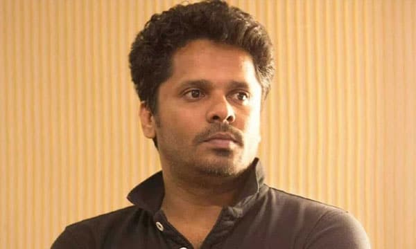 സംവിധായകന്‍ ആഷിഖ് അബു ഫെഫ്ക്കയില്‍ നിന്നും രാജിവെച്ചു ; നേതൃത്വത്തെ വിമര്‍ശിച്ച് പടിയിറക്കം