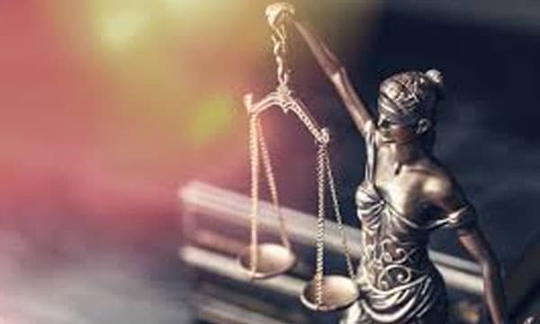 20 ലക്ഷം രൂപ പ്രീമിയത്തിനായി മുടക്കിയിട്ടും ലൈഫ് ഇന്‍ഷുറന്‍സ് നിഷേധിച്ചെന്ന് പരാതി ; എല്‍.ഐ.സി 50 ലക്ഷം നഷ്ടപരിഹാരം നല്‍കണം; ഉപഭോക്തൃ തര്‍ക്കപരിഹാര കമ്മിഷന്‍ ഉത്തരവ് 