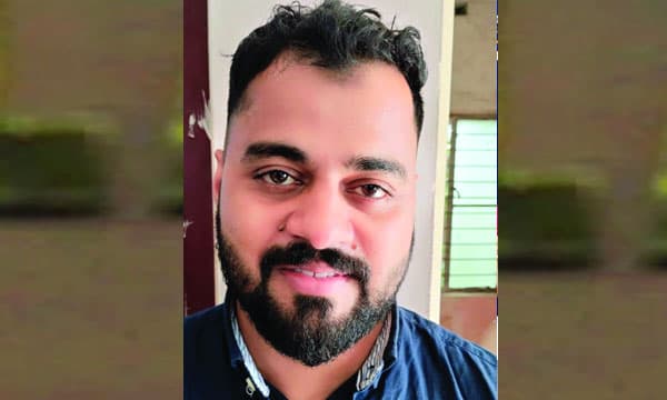 മുംബൈ കസ്റ്റംസ് ഉദ്യോഗസ്ഥര്‍ ചമഞ്ഞ് പാലക്കാട് ഒലവക്കോട് സ്വദേശിനിയുടെ 98,000 രൂപ തട്ടിയെടുത്തു ; അറസ്റ്റിലായ പ്രതിയുടെ അക്കൗണ്ട് പരിശോധിച്ചപ്പോള്‍ ഉപയോഗിച്ചിട്ടുള്ളത് രണ്ടുകോടിയുടെ തട്ടിപ്പിന്
