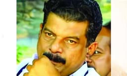 'ഒന്നിച്ചു പോരാടാന്‍' അന്‍വറിനെ ക്ഷണിച്ച് മുസ്ലിം ലീഗ് നേതാവ് ; അപ്രസക്തമെന്നു കുഞ്ഞാലിക്കുട്ടി