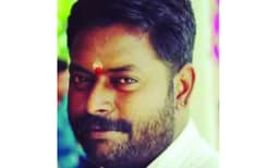 ഭര്‍ത്താവുമായുള്ള തര്‍ക്കപരിഹാരത്തിനും കടബാധ്യത തീരാനും ചാത്തന്‍സേവ ; പൂജാരി വീട്ടമ്മയെ ലൈംഗികമായി പീഡിപ്പിച്ചു, വിവരം പുറത്തുപറഞ്ഞാല്‍ ഫലം നഷ്ടപ്പെടുമെന്ന് പേടിപ്പിച്ചു