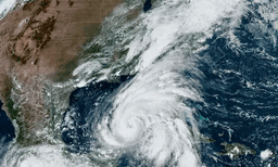 ഹെലൻ പണിയാവും, അപകടകാരിയായ കാറ്റഗറി 4 ചുഴലിക്കാറ്റായി മാറും, ജാഗ്രതാ നിർദേശം നൽകി യുഎസ് ഹരികെയ്ൻ കേന്ദ്രം