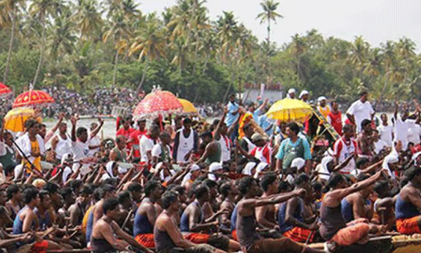 നെഹ്രു ട്രോഫി വള്ളം കളി ; ആലപ്പുഴ ജില്ലയില്‍ ശനിയാഴ്ച്ച പൊതു അവധി പ്രഖ്യാപിച്ച് കലക്ടര്‍
