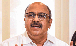 2016- 17 കാലത്ത് ഉപയോഗിച്ചിരുന്ന ഫോൺ, ഐപാഡ് ഇവ കൈവശമില്ലെന്ന് സിദ്ദിഖ്