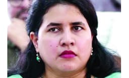 മുഖ്യമന്ത്രിയുടെ മകളുടെ മൊഴിയെടുപ്പ് ; രാഷ്ട്രീയചര്‍ച്ച 'ടൈമിംഗി'നെ ചൊല്ലി, പ്രചരണം ചൂടാകുമ്പോള്‍ കേസ് ചര്‍ച്ചയാകും
