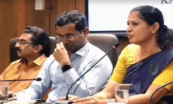  ''എഡിഎമ്മിന്റെ യാത്രയയപ്പിലേക്ക് ദിവ്യയെ വാക്കാല്‍ പോലും ക്ഷണിച്ചിരുന്നില്ല ''പോലീസിന് മൊഴി നല്‍കി കലക്ടറേറ്റ് ജീവനക്കാര്‍ 