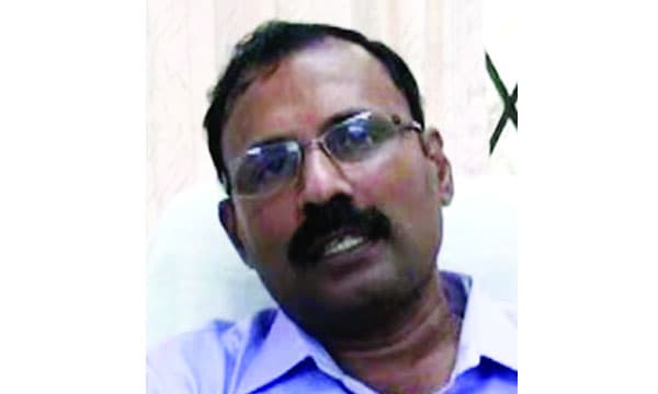 തകര്‍ന്ന സംരക്ഷണ ഭിത്തി പുനര്‍നിര്‍മിക്കാന്‍ 50,000 രൂപ കൈക്കൂലി വാങ്ങിയ കേസ് ; ആര്‍.ഡി.ഒയ്ക്ക് ഏഴു വര്‍ഷം കഠിനതടവും 35,000 രൂപ പിഴയും ; മൂവാറ്റുപുഴ സബ് ജയിലിലേക്കു മാറ്റി