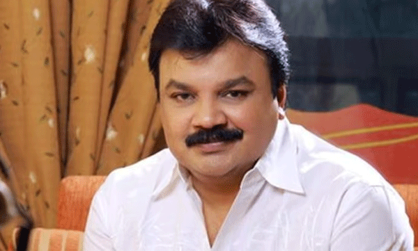 നടന്‍ ഇടവേള ബാബുവിനെതിരെ എടുത്ത കേസ് താല്‍ക്കാലികമായി സ്‌റ്റേ ചെയ്ത് ഹൈക്കോടതി
