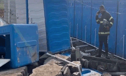 മഹാരാഷ്ട്രയിൽ വാട്ടർ ടാങ്ക് തകർന്ന് അപകടം; 3 പേർ മരിച്ചു; 7 പേർക്ക് പരിക്കേറ്റു
