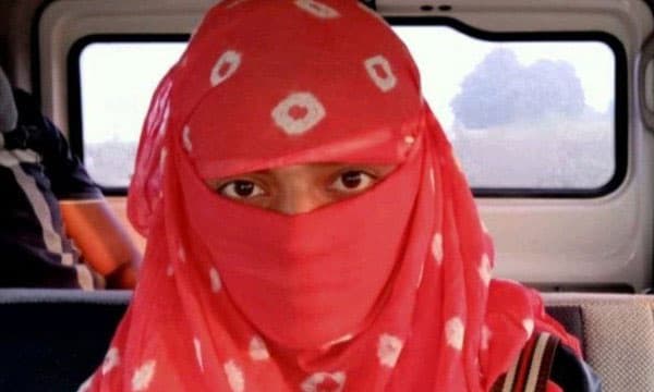 ബര്‍ഗര്‍ കിംഗ് ഔട്ട്‌ലെറ്റില്‍ യുവാവിനെ വെടിവെച്ചുകൊന്ന സംഭവം ; നേപ്പാളിലേക്ക് കടക്കാന്‍ പോയ 19 കാരി 'ലേഡിഡോണ്‍' അറസ്റ്റില്‍