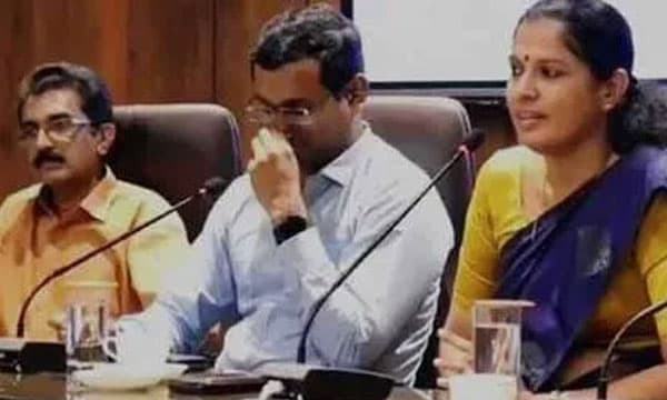 കലക്ടര്‍ക്കെതിരേ പ്രതിഷേധം കനക്കുന്നു, സര്‍വീസ് സംഘടനകളും രംഗത്തെത്തി ; യാത്രയയപ്പ് യോഗത്തിനുശേഷം തന്നെ കാണാന്‍ വന്നിരുന്നു എന്ന മൊഴി പച്ചക്കള്ളമെന്ന് നവീന്‍ബാബുവിന്റെ ഭാര്യ
