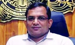 മതാടിസ്ഥാനത്തില്‍ ഐ.എ.എസ്. ഉദ്യോഗസ്ഥരുടെ ഗ്രൂപ്പ് ; ഫോണ്‍ ഫോര്‍മാറ്റ് ചെയ്തത് എന്തിന്? ഗോപാലകൃഷ്ണന്‍ കുടുക്കില്‍