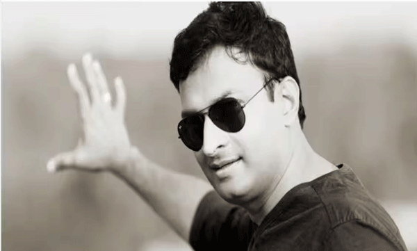 'ഓണക്കിറ്റിൽ ഫ്രീ കിട്ടിയതല്ല ഐഎഎസ്, കരിയർ തീർക്കാൻ മാത്രം ആരും കേരളത്തിലില്ല': ഐഎഎസ് പോരിൽ എൻ പ്രശാന്ത്