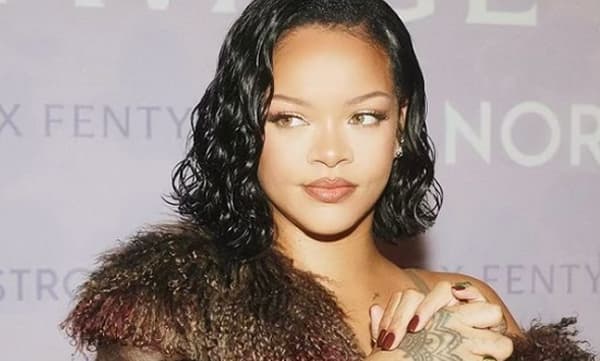 photo-www.instagram.com/badgalriri/