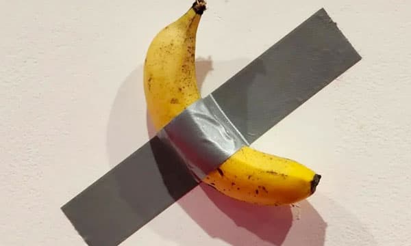 വസ്തുവിന്റെ മൂല്യം നിര്‍ണ്ണയിക്കുന്നത് ധാരണയും സന്ദര്‍ഭവും ; ഒരു വാഴപ്പഴം ലേലത്തില്‍ വിറ്റുപോയത് 52 കോടി രൂപയ്ക്ക്...!