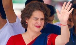 വയനാട്ടില്‍ പ്രിയങ്കയുടെ വന്‍ കുതിപ്പ് ; 7000 വോട്ടുകള്‍ക്ക് മുന്നിലേക്ക്