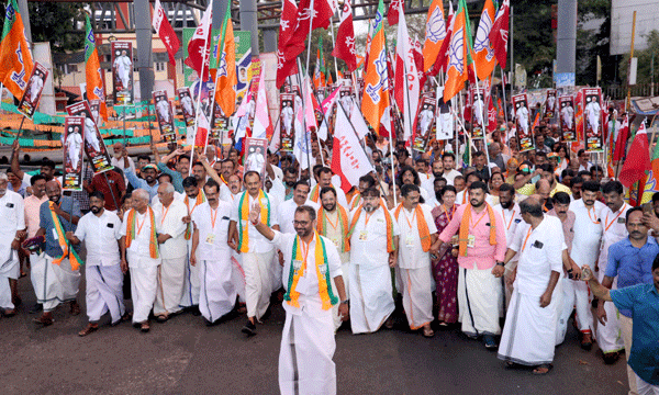 ഉപതെരഞ്ഞെടുപ്പ് ഫലം: ക്രൈസ്തവ കേന്ദ്രങ്ങളില്‍ ബി.ജെ.പിക്കു വോട്ട് വര്‍ധന ; യു.ഡി.എഫിനും എല്‍.ഡി.എഫിനും പുതിയ തലവേദന