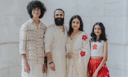 കിടിലന്‍ ലുക്കില്‍ തിളങ്ങി ജയസൂര്യയും കുടുംബവും; ചിത്രങ്ങള്‍
