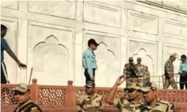 താജ്മഹൽ തകർക്കുമെന്ന് സന്ദേശം; പരിസരത്ത് പരിശോധന ശക്തമാക്കി ബോംബ് സ്കോഡ്, അന്വേഷണംനടക്കുകയാണെന്ന് പോലീസ്