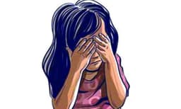 കിടക്കയില്‍ മൂത്രമൊഴിച്ചതിനു രണ്ടരവയസുകാരിയുടെ ജനനേന്ദ്രിയത്തില്‍ നുള്ളിപ്പരുക്കേല്‍പ്പിച്ചു ; മൂന്ന് ശിശുക്ഷേമസമിതി ആയമാര്‍ അറസ്റ്റില്‍, ഏഴ് താത്കാലികജീവനക്കാരെ ശിശുക്ഷേമസമിതി പിരിച്ചുവിട്ടു