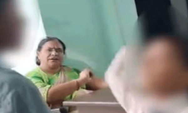 യുപിയിൽ മുസ്‌ലിം സഹപാഠിയെ മുഖത്തടിക്കാൻ ആവശ്യപ്പെട്ട സ്കൂൾ അധ്യാപികയ്ക്ക് ജാമ്യം