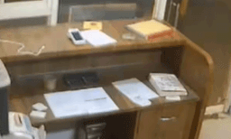 പെട്രോൾ പമ്പിലേക്ക് കയറിയതും കണ്ടത് പൂജാമുറി; എന്നാലൊന്ന് തൊഴുതേക്കാമെന്ന് കള്ളൻ, കൊണ്ടുപോയത് 1.57 ലക്ഷം