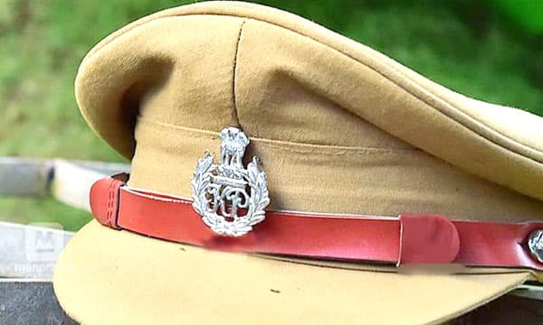 കസ്റ്റഡിയിലെടുത്ത പ്രതിയെ നഗ്നനാക്കി ചൊറിയണം തേച്ചു ; 'ആക്ഷന്‍ഹീറോ ബിജു' കളിച്ച ഡിവൈ.എസ്.പിക്ക് ഒരുമാസം തടവും ആയിരം രൂപ പിഴയും വിധിച്ചു