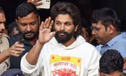 അല്ലു അര്‍ജുന്‍ ജയിലില്‍ നിന്നും പുറത്തിറങ്ങി; നിയമനടപടി സ്വീകരിക്കുമെന്ന് അഭിഭാഷകന്‍