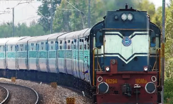 ശബരിമല തീർഥാടകർക്കായി കൂടുതൽ സ്പെഷ്യൽ ട്രെയിനുകള്‍, ഡിസംബർ 19 മുതൽ ജനുവരി 24 വരെ സര്‍വീസ്