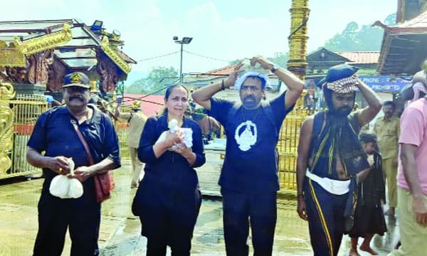 രക്ഷാപ്രവര്‍ത്തനത്തിനിടെ ഇന്ധനം തീര്‍ന്ന ഹെലികോപ്ടര്‍ പമ്പയില്‍ ഇറക്കി ; തലനാരിഴയ്ക്ക് അപകടത്തില്‍ നിന്നും രക്ഷപ്പെട്ടതിന്റെ ഓര്‍മ്മ പുതുക്കി റിട്ട.നേവി ഉദ്യോഗസ്ഥന്‍