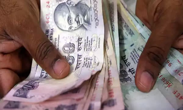 ക്ഷേമപെന്‍ഷന്‍ തട്ടിയെടുക്കല്‍ ; കൃഷിവകുപ്പില്‍ ആറുപേര്‍ക്ക് സസ്‌പെന്‍ഷന്‍ ; പണം പലിശയടക്കം തിരിച്ചടയ്ക്കണം