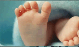 ഉഗ്രവിഷമുള്ള പാമ്പുകൾ നിറഞ്ഞ കാട്ടിൽ കുഞ്ഞിന് ജന്മം നൽകി, പേര് സുനാമി; പേടിച്ചരണ്ട 4 ദിനങ്ങളെ കുറിച്ച് അമ്മ