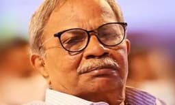 കോളേജില്‍ ഐശ്ചികവിഷയമായി എടുത്തത് രസതന്ത്രം ; എംടി പുറത്തു പരീക്ഷിച്ചത് കഥയിലെ 'രസക്കൂട്ടു' കള്‍ 