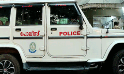 ചാലക്കുടിയിൽ 15കാരിയെ തട്ടിക്കൊണ്ടുപോയി; മൂന്ന് മണിക്കൂറിന് ശേഷം രക്ഷപ്പെട്ടെന്ന മൊഴിയിൽ പൊലീസിന് സംശയം