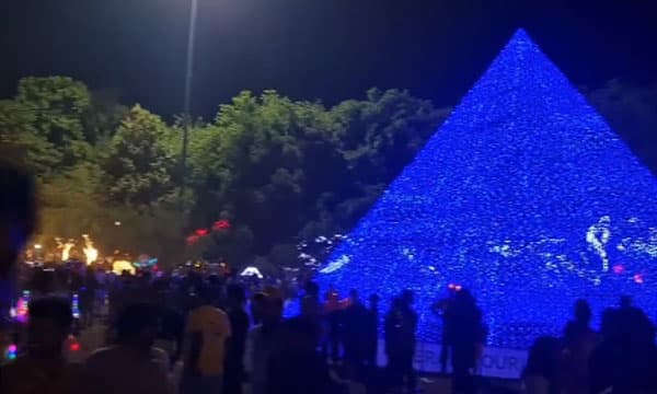 പുത്തന്‍പ്രതീക്ഷകളുമായി മറ്റൊരു പുതുവര്‍ഷം കൂടി ; 2025 നെ വരവേറ്റ് ഇന്ത്യയിലെ ഗ്രാമങ്ങളും നഗരങ്ങളും 