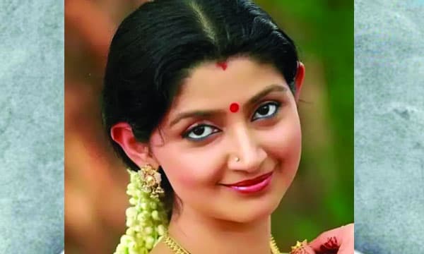ദിവ്യ ഉണ്ണി അമേരിക്കയിലേക്കു കടന്നു, മുഖ്യപ്രതി നിഗോഷ് കുമാര് കീഴടങ്ങി ; ആവശ്യമെങ്കില് നടിയെ തിരികെവിളിക്കുമെന്ന് പോലീസ്