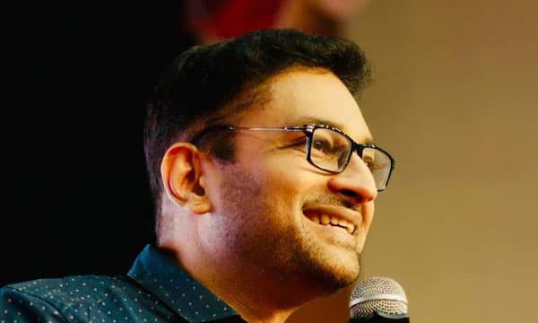 കളക്ടര്‍ ബ്രോ എന്‍ പ്രശാന്തിന്റെ സസ്‌പെന്‍ഷന്‍ നീട്ടി ; മല്ലു ഹിന്ദു വാട്സ്ആപ്പ് ഗ്രൂപ്പില്‍ കെ ഗോപാലകൃഷ്ണന് ക്ലീന്‍ ചിറ്റ്