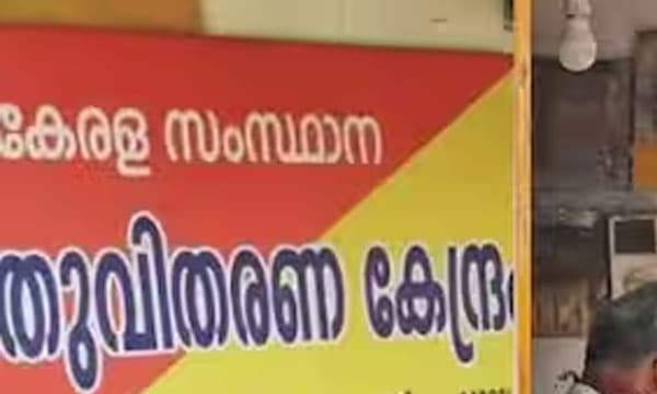 സംസ്ഥാനത്തെ റേഷന്‍ വിതരണം വീണ്ടും പ്രതിസന്ധിയില്‍ ; കരാറുകാര്‍ പണിമുടക്കുന്നു, ഇ പോസ് മെഷീന്‍ സേവനം നിര്‍ത്തുന്നു
