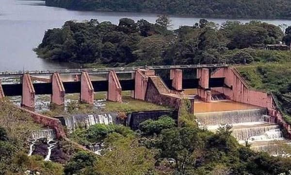 മുല്ലപ്പെരിയാര്‍ അണക്കെട്ടു തര്‍ക്കം ; തമിഴ്‌നാടിനോടുള്ള സമീപനത്തില്‍ ശക്തമായ നിലപാട് തുടരും