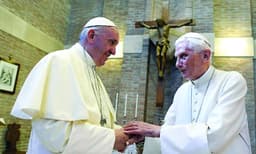 ഫ്രാന്‍സിസ് മാര്‍പാപ്പയുടെ ആത്മകഥ ; 'ബെനഡിക്ട് 16 ാമന്‍ മാര്‍പ്പാപ്പ ഒരു വെളുത്ത പെട്ടി സമ്മാനിച്ചു, പെട്ടിക്കൊപ്പം വേദനകളും കൈമാറി'