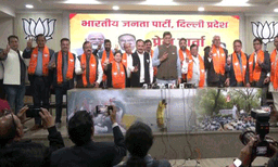 തിരഞ്ഞെടുപ്പിന്  ദിവസങ്ങള്‍ മാത്രം; എഎപിക്ക് വൻ തിരിച്ചടി; പാർട്ടി വിട്ട 8 എംഎൽഎമാരും ബിജെപിയിൽ ചേർന്നു