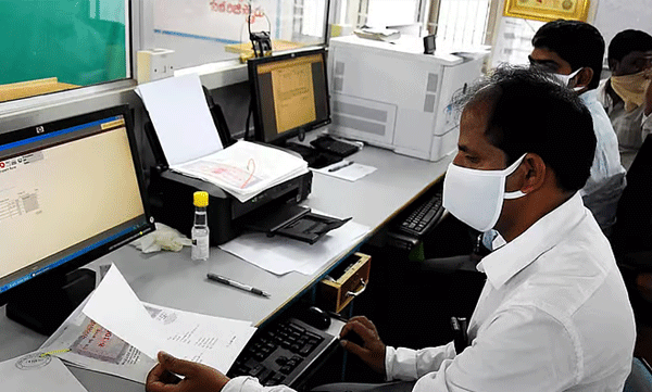 രാജ്യത്ത് കുറഞ്ഞ സമയം ജോലി ചെയ്യുന്ന സര്‍ക്കാര്‍ ജീവനക്കാര്‍ കേരളത്തില്‍
