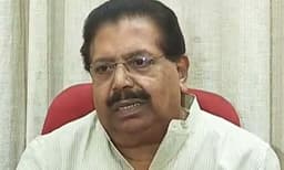 ചേരിപ്പോരിനൊടുവില്‍ പുറത്തേക്ക് ; എന്‍സിപി സംസ്ഥാന പ്രസിഡന്റ് സ്ഥാനം പി.സി.ചാക്കോ രാജിവെച്ചു