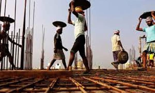 നിര്‍മ്മാണ തൊഴിലാളി പെന്‍ഷന്‍ മുടങ്ങിയിട്ട് ഒന്നരവര്‍ഷത്തെ തുക കുടിശിക! ; സര്‍ക്കാരിന്റെ കനിവ് കാത്ത് മൂന്നേകാല്‍ ലക്ഷത്തോളം പേര്‍