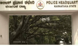  കർണാടക വ്യവസായിയിൽ നിന്ന് ഇഡി ചമഞ്ഞ് 4 കോടി തട്ടിയ കേസ്: കൊടുങ്ങല്ലൂരിലെ എഎസ്ഐയെ സസ്പെൻഡ് ചെയ്തു