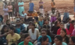 ലേഡീസ് ഹോസ്റ്റലിലെ സുരക്ഷാ വീഴ്ചയിൽ നടപടിയില്ല; ആന്ധ്രയിലെ കേന്ദ്രസർവകലാശാലയിൽ വിദ്യാർത്ഥി സമരം