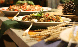 റെസ്‌റ്റോറന്റുകളിലടക്കം കര്‍ശന പരിശോധന, 121 കിലോ പഴകിയ ഭക്ഷണം പിടികൂടി, റിയാദില്‍ 29 സ്ഥാപനങ്ങള്‍ക്ക് പൂട്ടുവീണു

