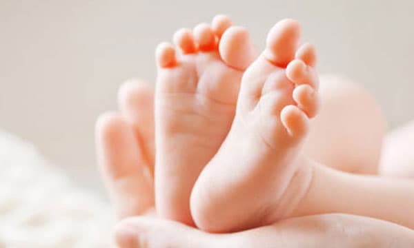 അച്ഛനും അമ്മയും ഉപേക്ഷിച്ചുപോയ കുഞ്ഞിനെ സര്‍ക്കാര്‍ ഏറ്റെടുത്തു ; എറണാകുളം ജനറല്‍ ആശുപത്രിയിലേക്ക് മാറ്റി